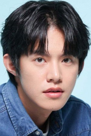 Jie-En Yu